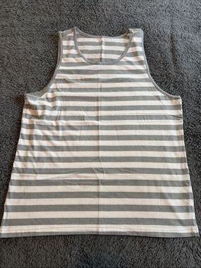 Amazon Essentials Striped Slim Tank Top - Gray & White